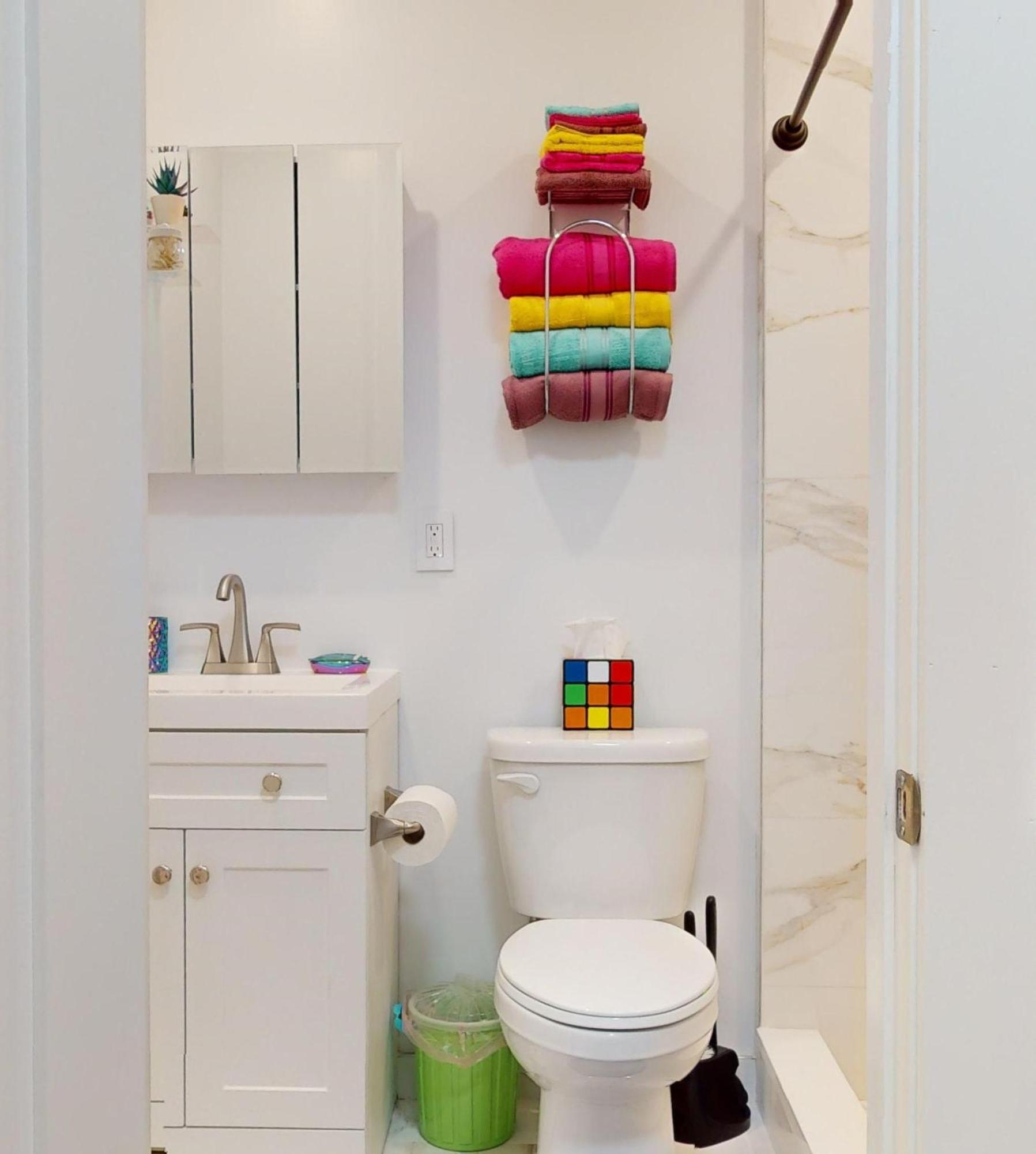 Funky & Colorful Urban Getaway, 20 Minutes To Nyc Leilighet Hoboken Eksteriør bilde